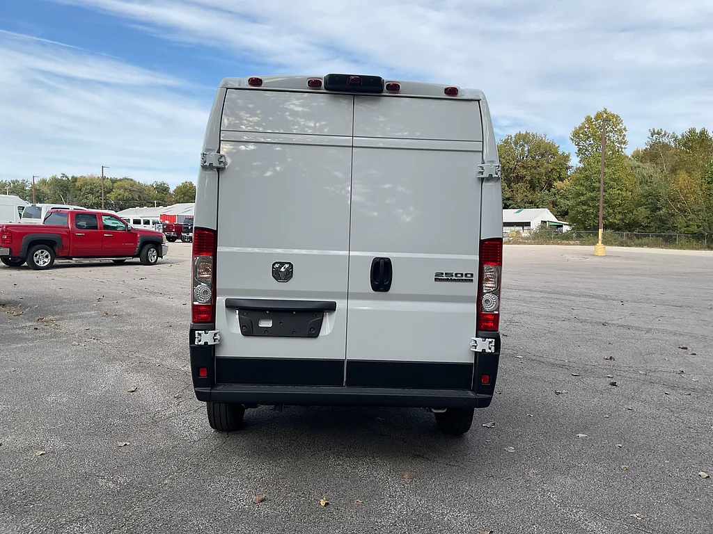 New 2027 Bright White Clearcoat RAM Tradesman image 6