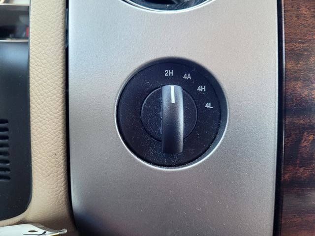 Used 2013 White Ford XLT image 18