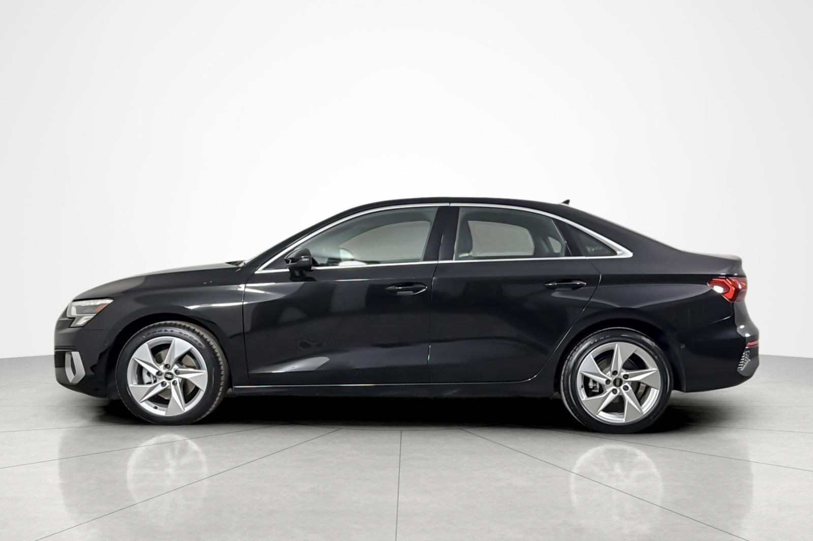 Used 2023 Mythos Black Metallic Audi Premium Plus 40 TFSI image 2