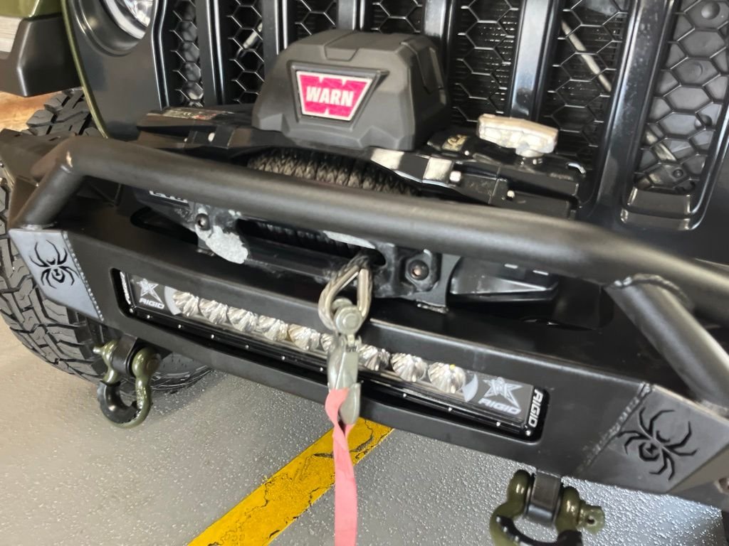 Used 2021 Green Clearcoat Jeep Overland image 10