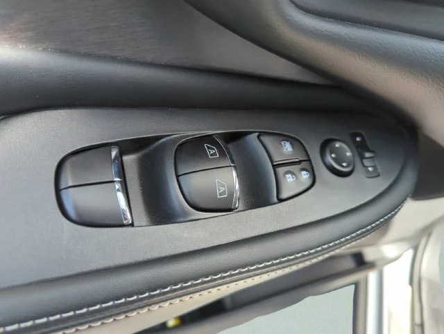 Used 2023 Gray Nissan SL image 33
