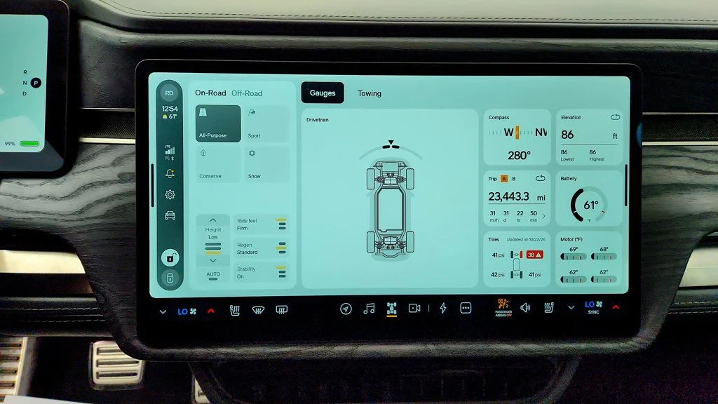 Used 2022 Forest Green Rivian Launch Edition AWD image 18