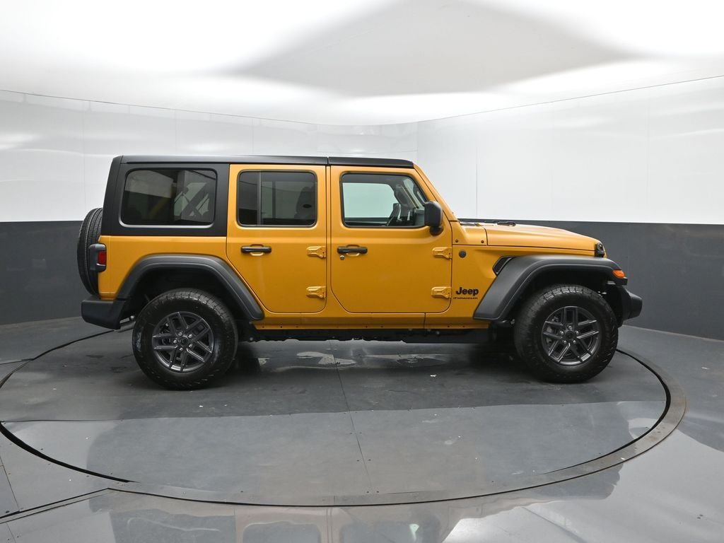 New 2026 Goldilocks Exterior Paint Jeep Sport image 15