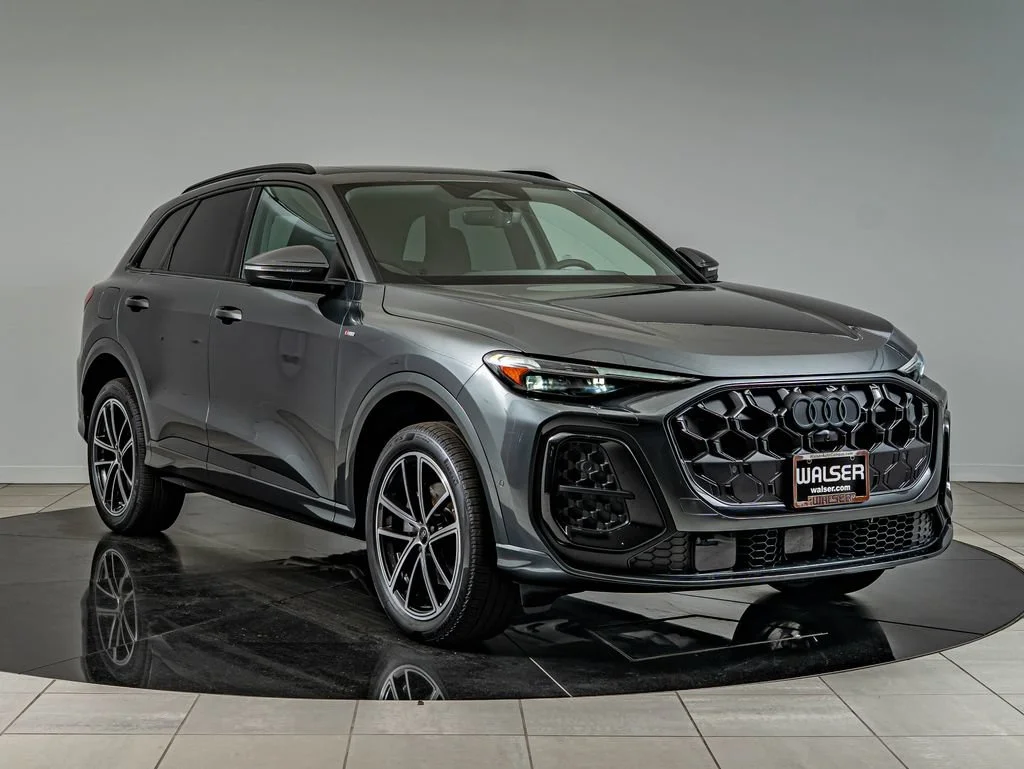 New 2026 Daytona Gray Metallic Audi 2.0T Premium Plus image 3