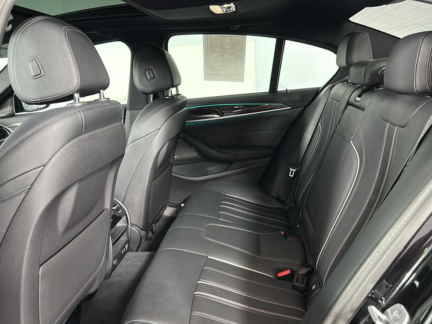 Used 2023 Black Sapphire Metallic BMW 540i xDrive image 20