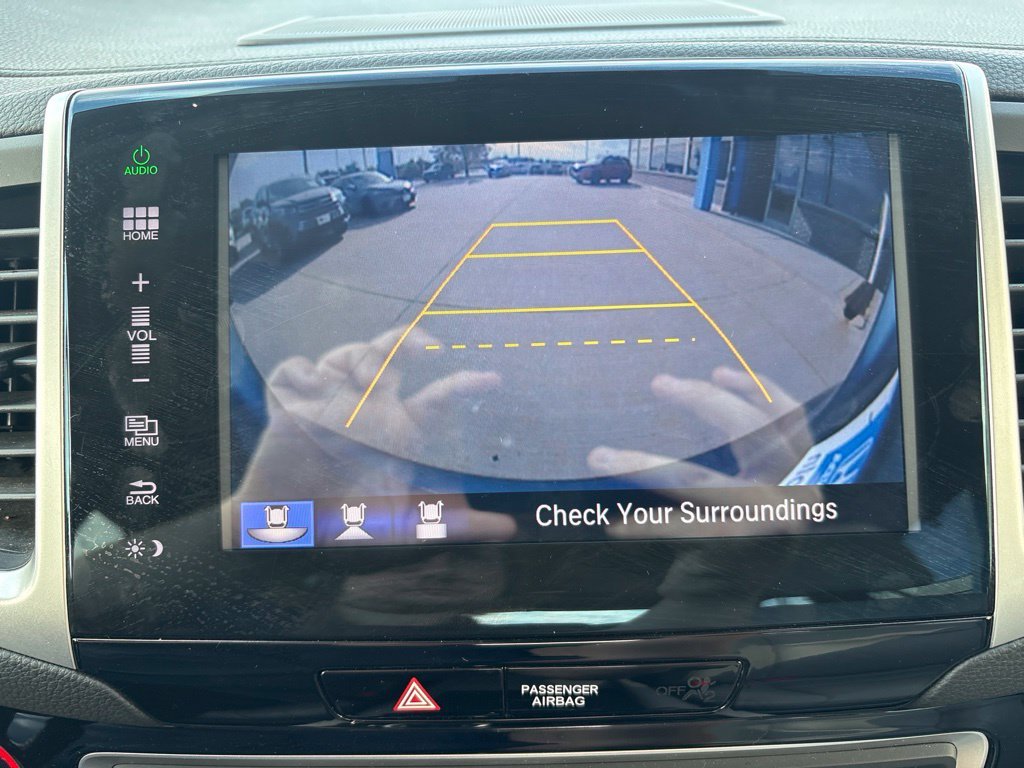 Used 2016 Blue Honda Touring image 22