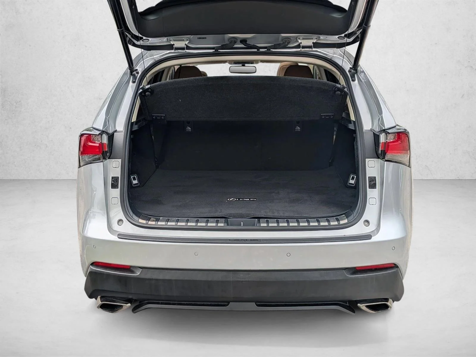 Used 2015 Silver Lining Metallic Lexus  image 6