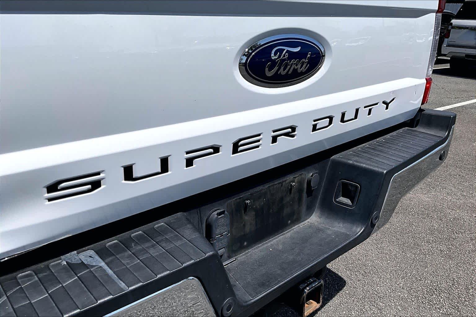 Used 2019 Oxford White Ford LARIAT image 30