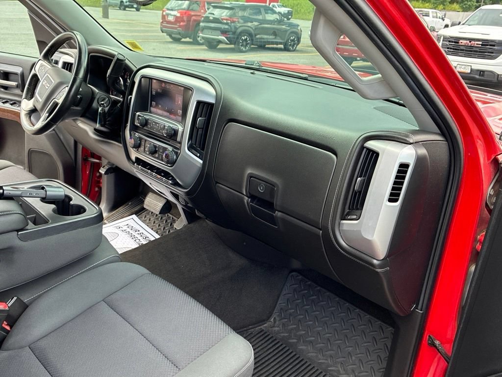 Used 2015 FIRE RED GMC SLE image 26