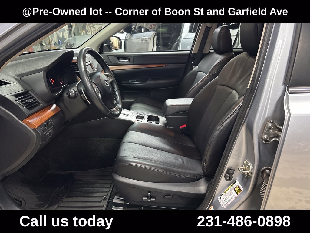 Used 2014 Silver Subaru 2.5i image 14