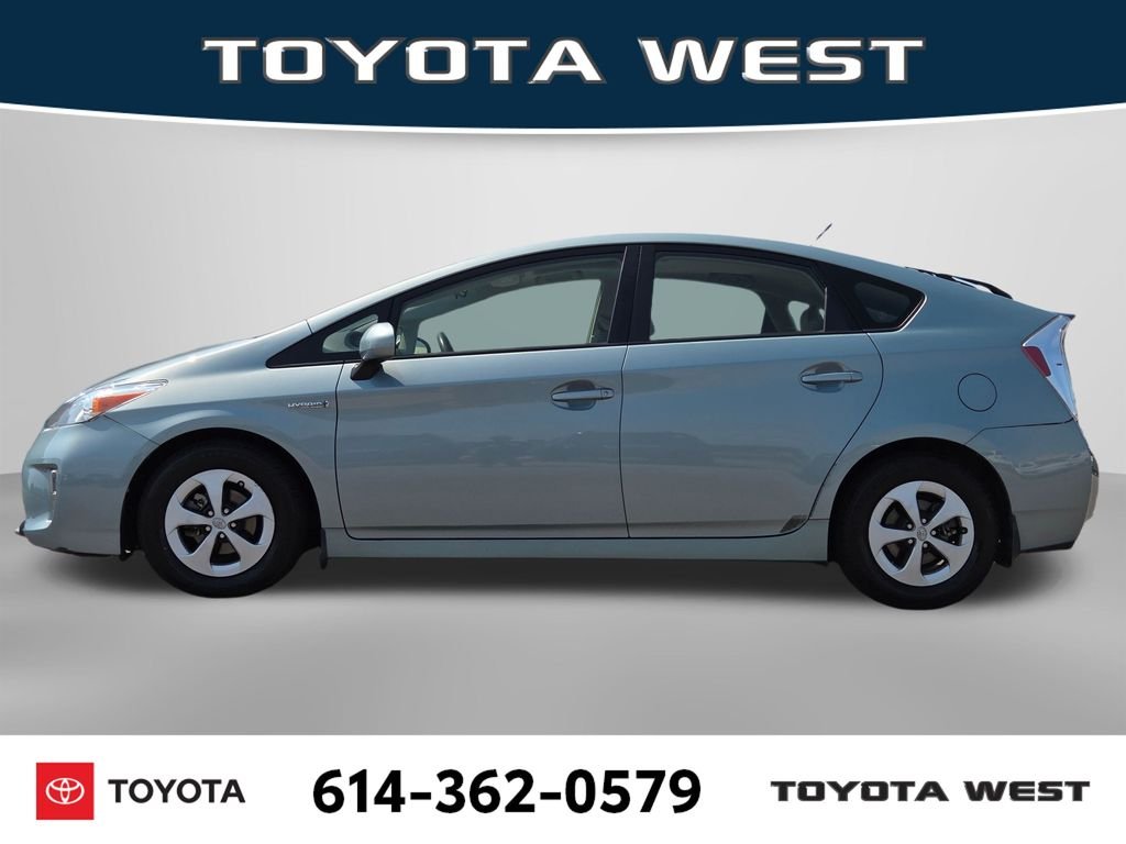 Used 2014 Beige Toyota Three image 11