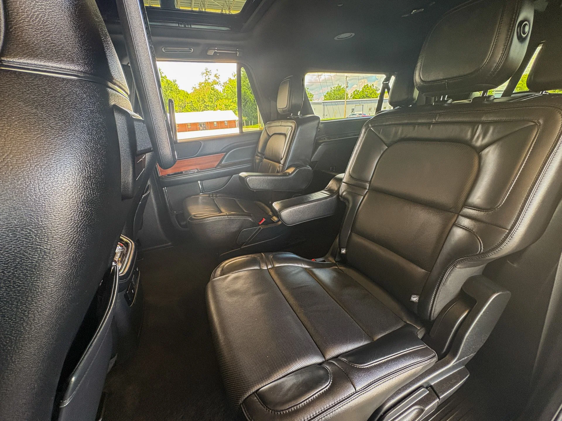2018 Lincoln Navigator Select - Photo 27