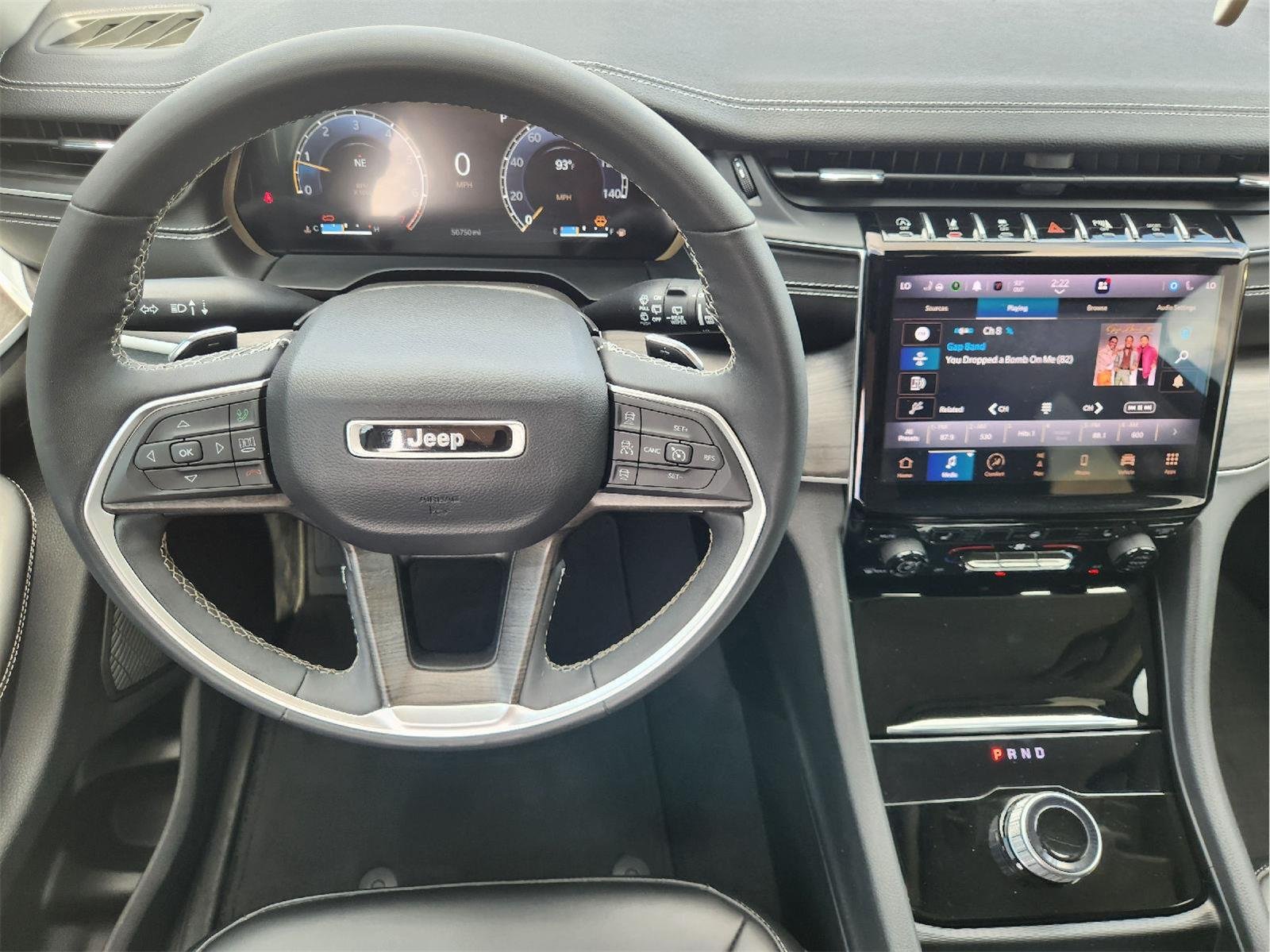 2023 Jeep Grand Cherokee L photo 28 of 35
