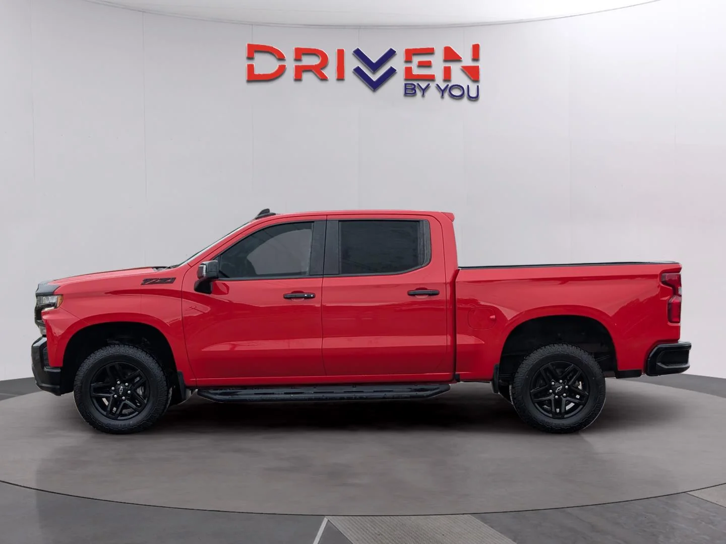 Used 2021 RED HOT Chevrolet LT Trail Boss image 2