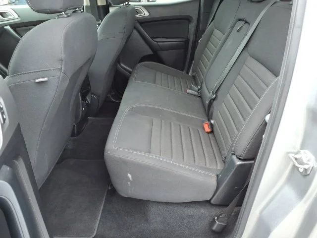 Used 2020 Silver Ford XLT image 17