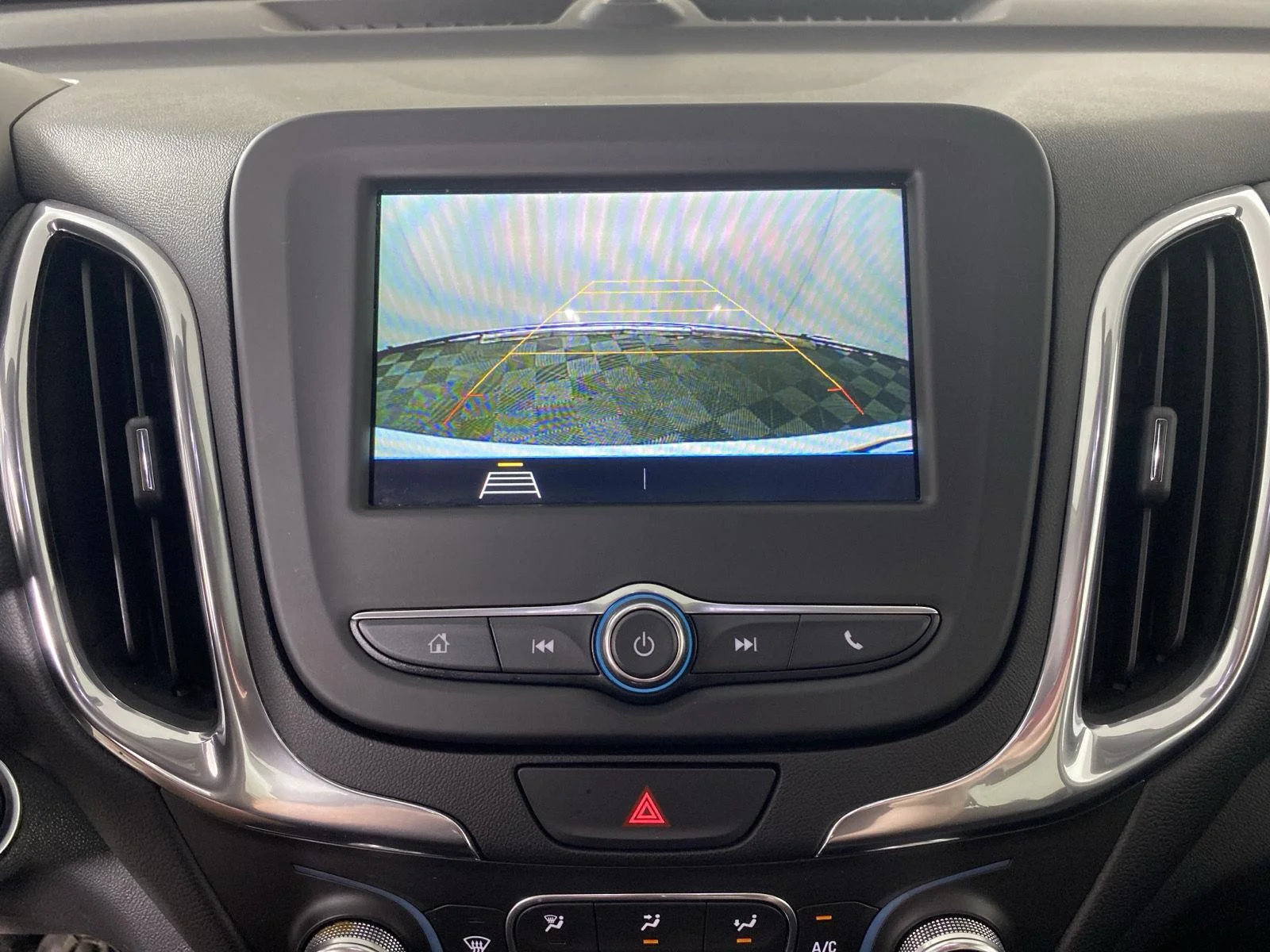 Used 2019 Summit White Chevrolet LT image 25