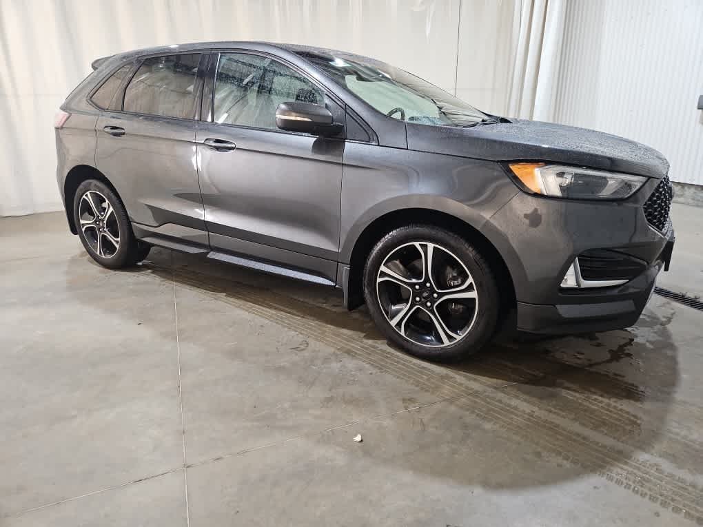 Used 2020 Magnetic Metallic Ford ST image 5