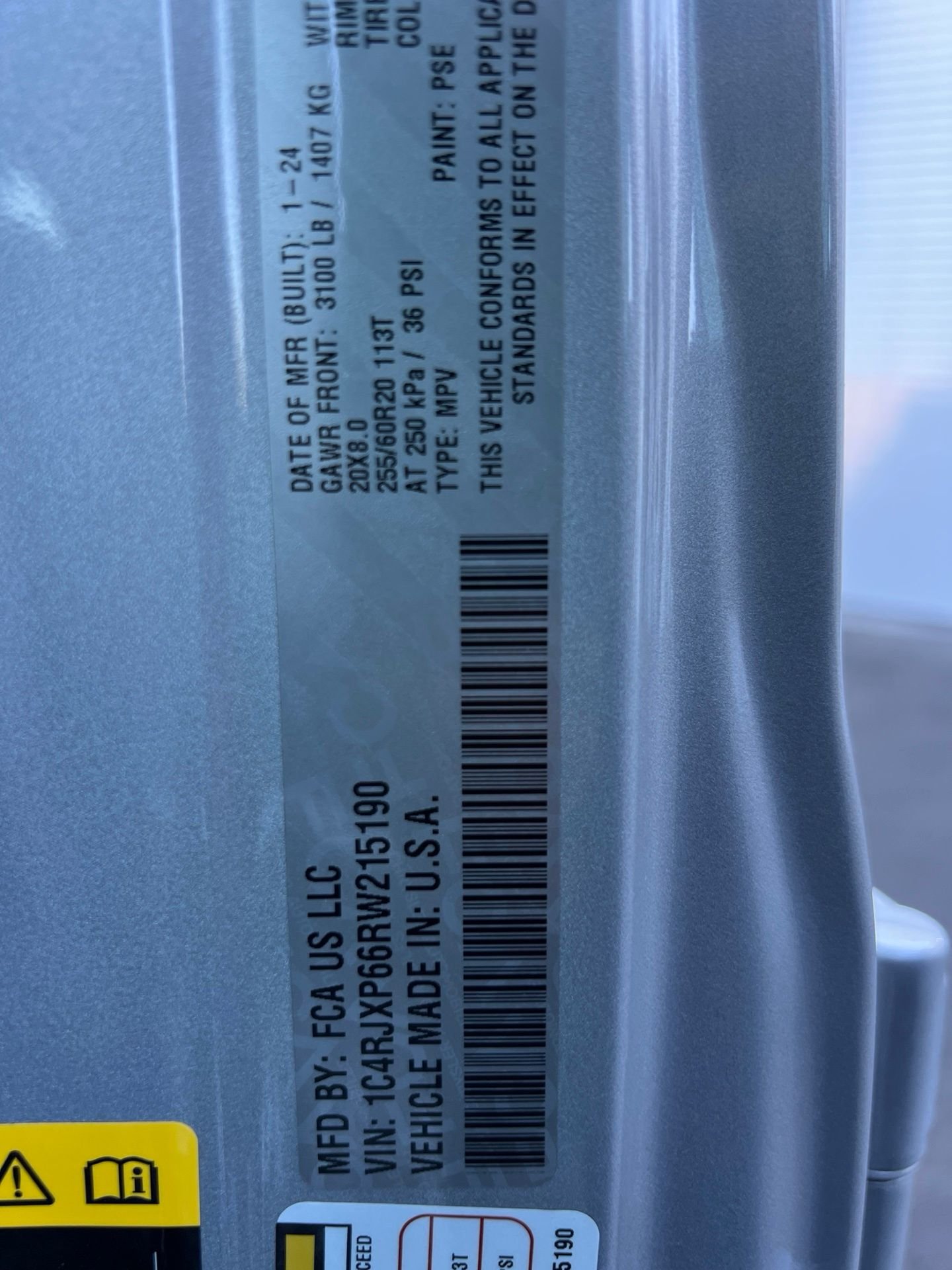 Used 2024 Silver Jeep Sahara 4xe image 32