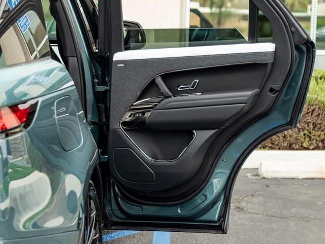 New 2026 Giola Green Land Rover Dynamic SE image 23