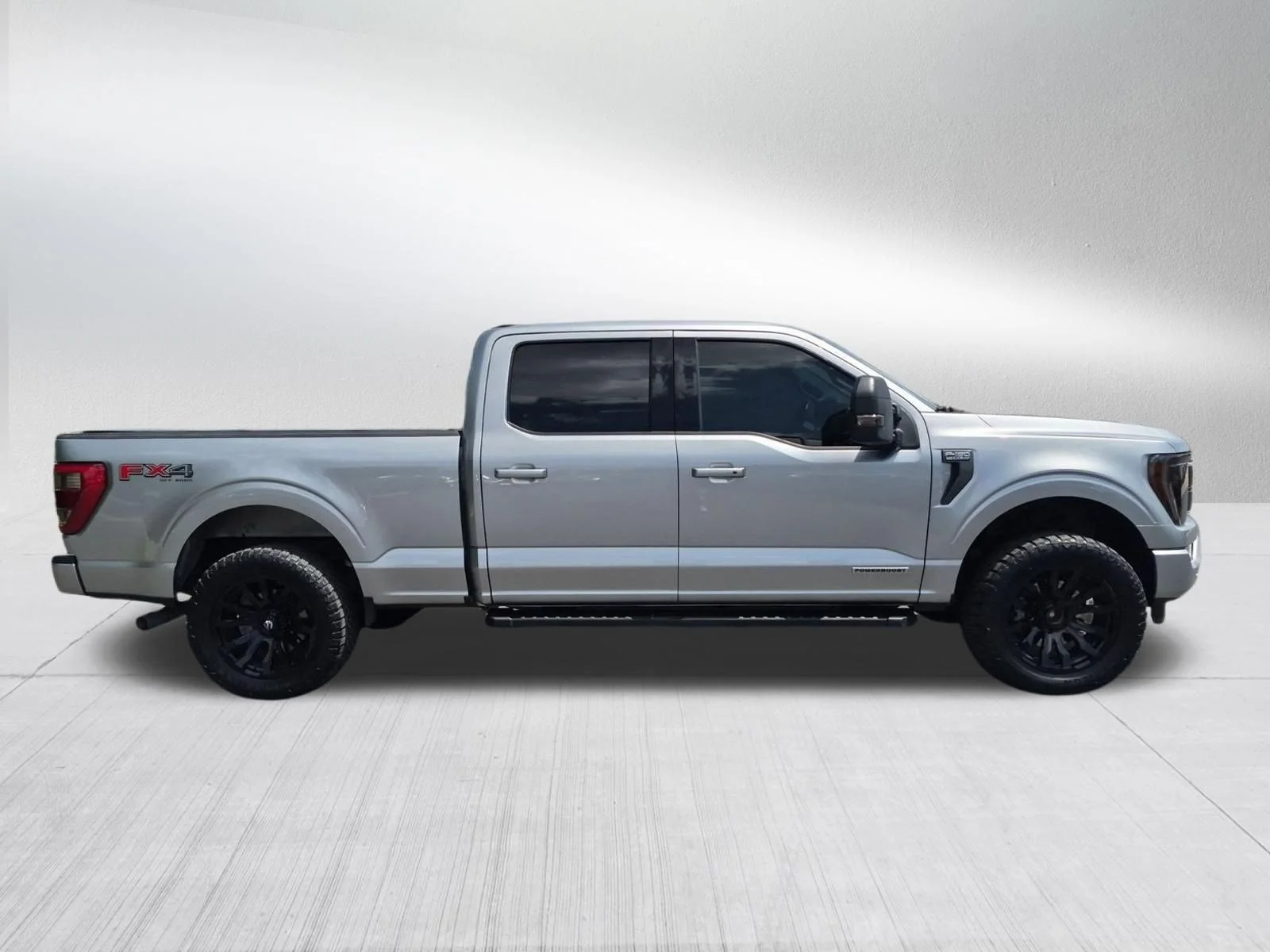 Used 2021 Silver Metallic Ford LARIAT image 6