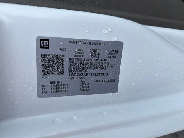 New 2026 Summit White Chevrolet WT image 16