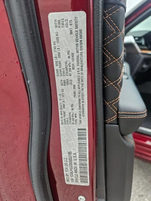 Used 2025 Red Jeep Summit image 30