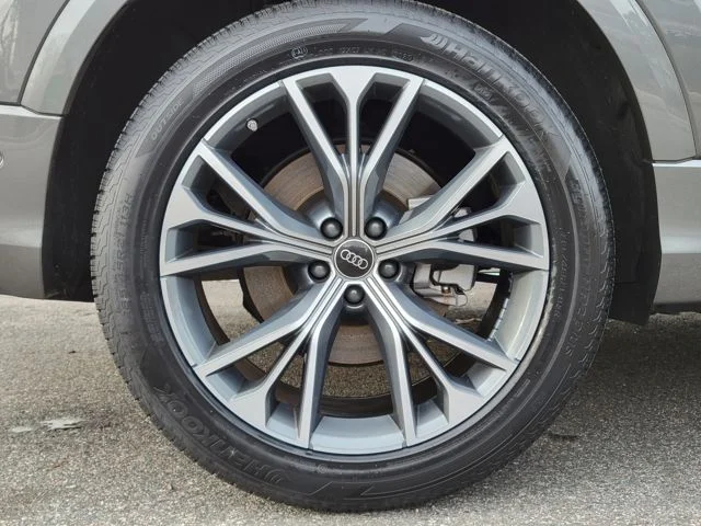 Used 2025 Gray Metallic Audi 55 Premium image 21