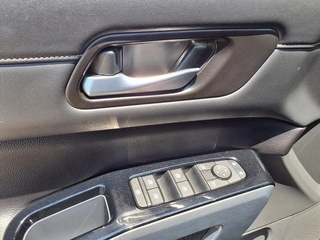 New 2025 Gun Metallic Nissan SL image 13