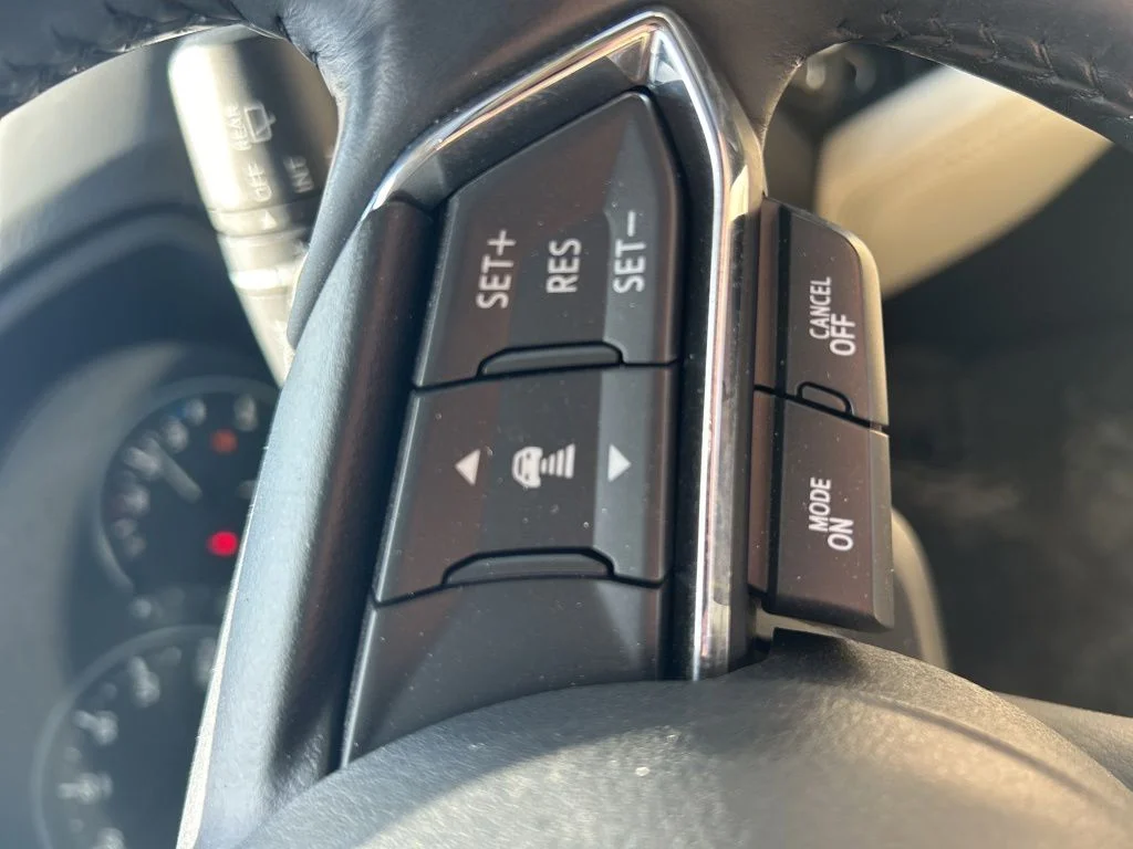 Used 2020 Blue Mazda Grand Touring Reserve image 20