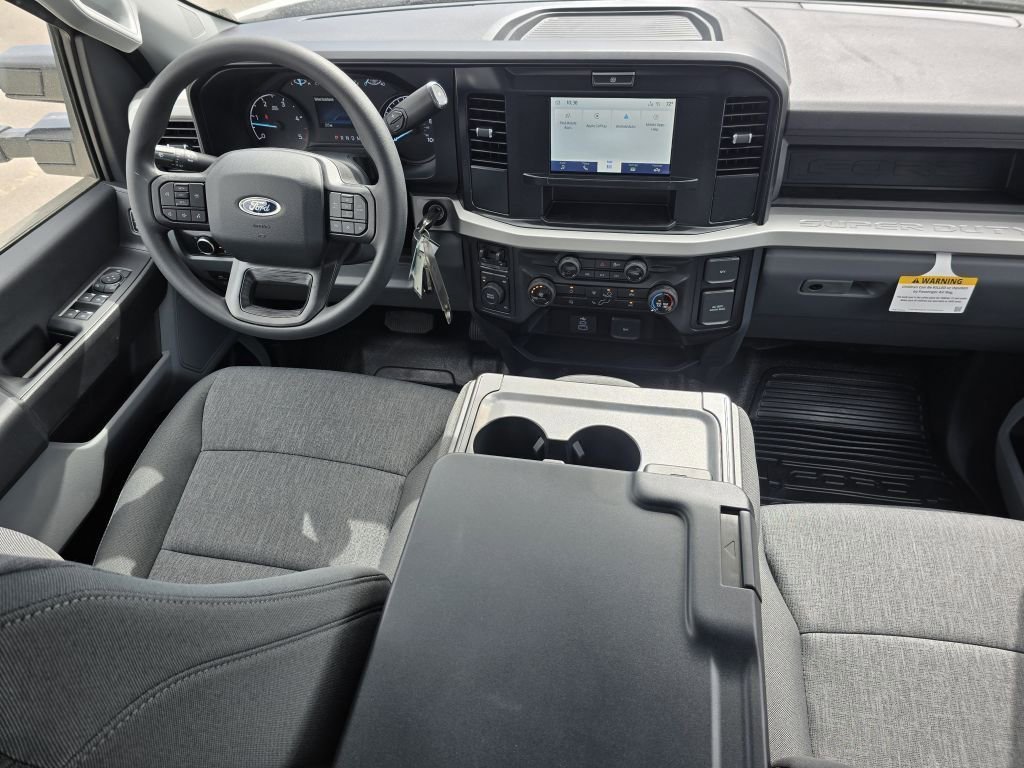 New 2026 Oxford White Ford F-550® XL image 32