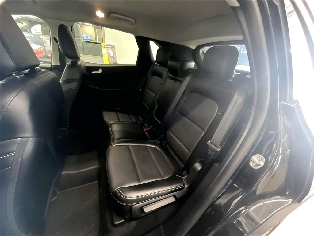 Used 2022 Black Metallic Ford SEL image 15