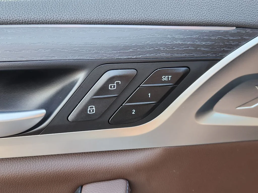 Used 2024 Dark Graphite Metallic BMW M40i image 28
