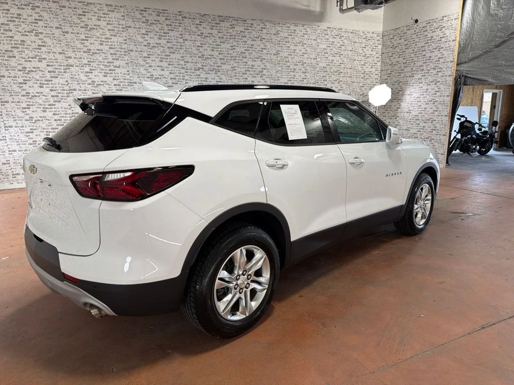 Used 2020 Summit White Chevrolet LT image 7