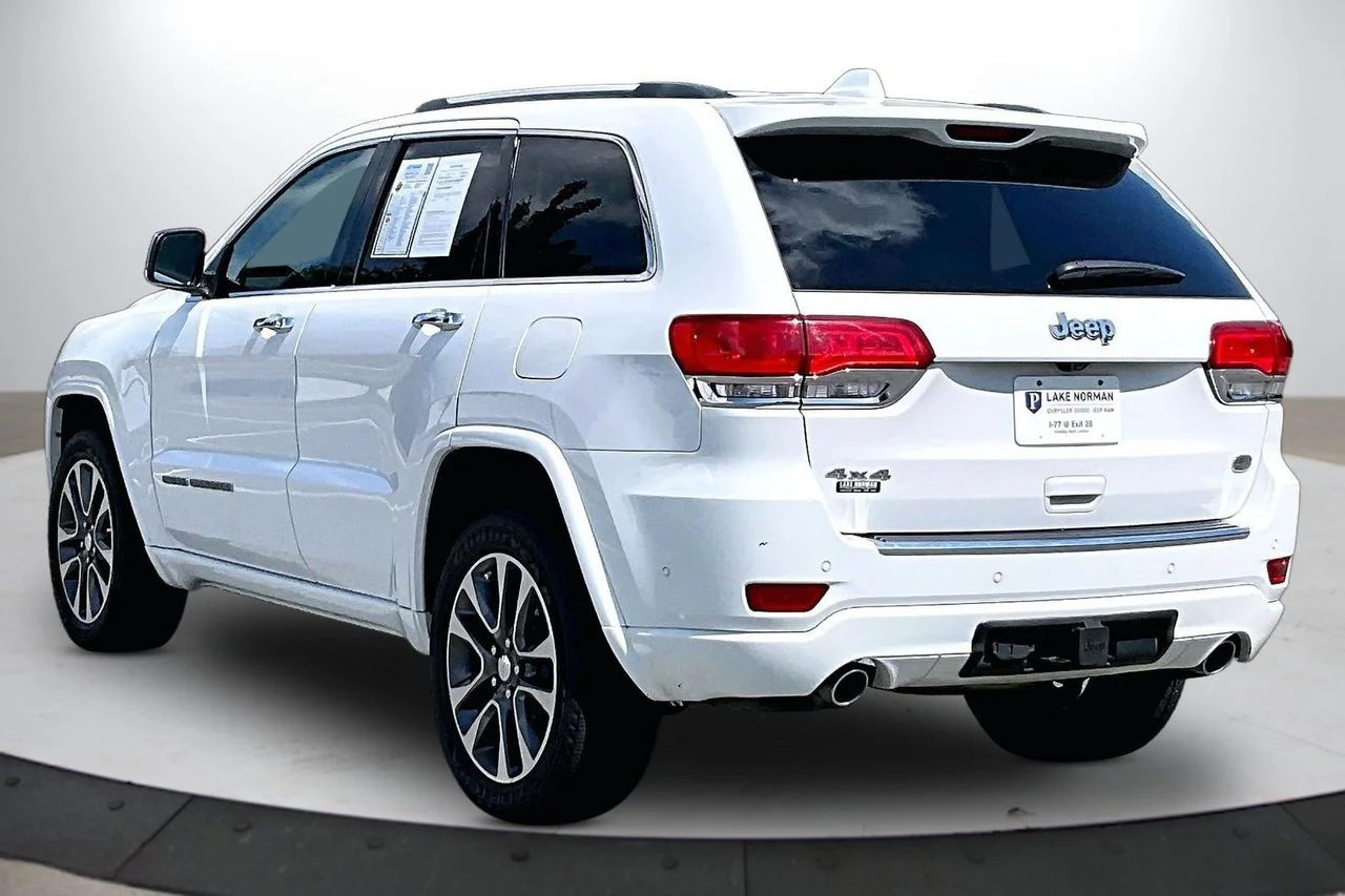 Used 2018 White Jeep Overland image 6