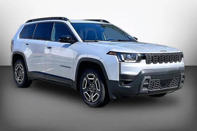 2026 Jeep Cherokee Laredo