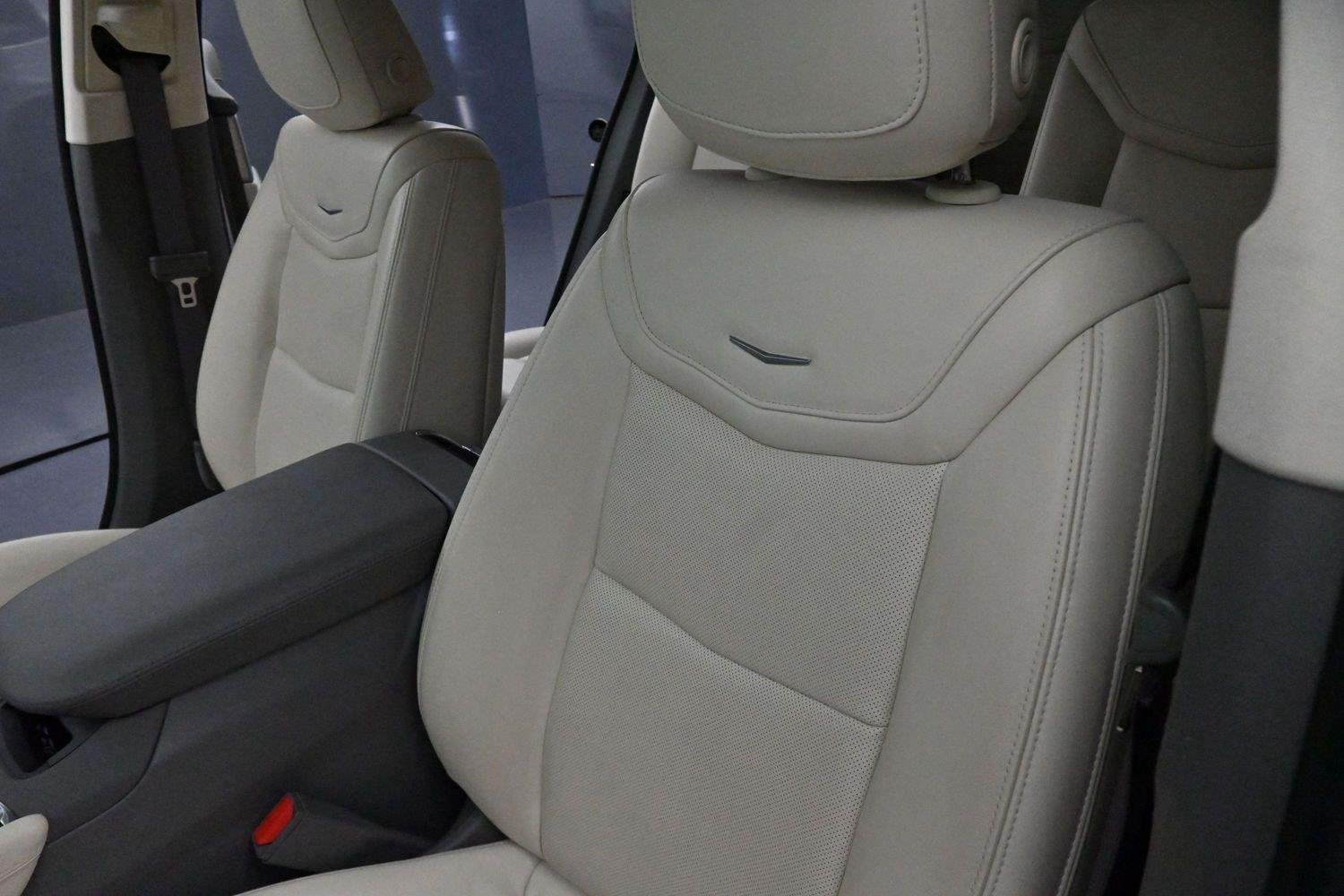 Used 2024 Crystal White Tricoat Cadillac Premium Luxury image 17