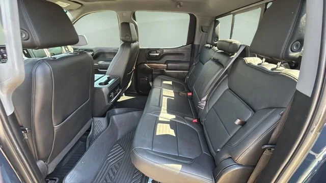 Used 2020 NORTHSKY BLUE METALLIC Chevrolet RST image 19