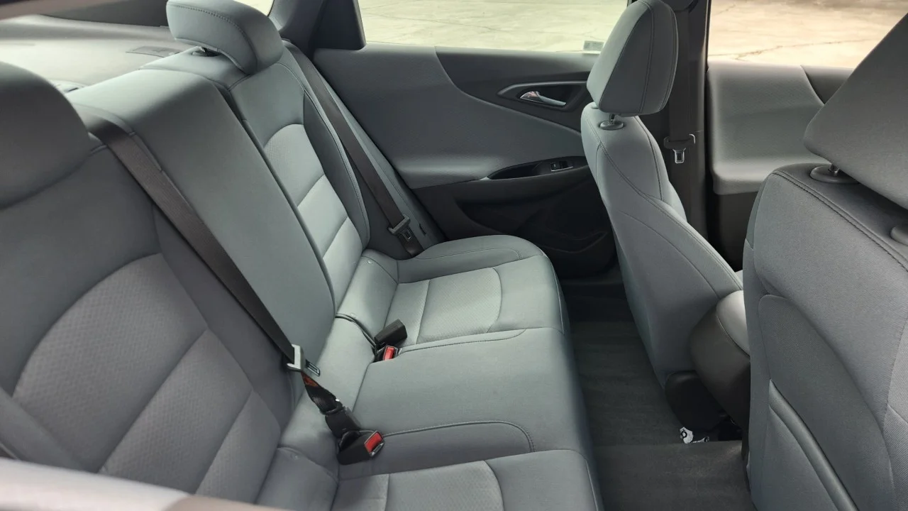 Used 2023 SUMMIT WHITE Chevrolet LS image 9