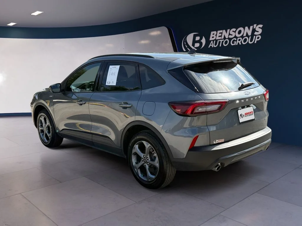 Used 2025 Gray Ford ST-Line image 3