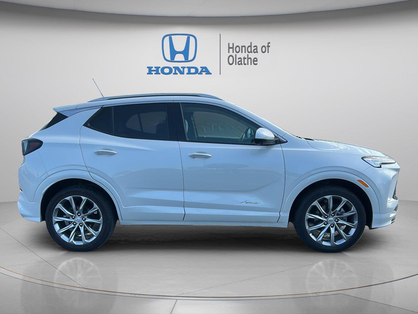 Used 2024 Buick Encore GX Avenir with VIN KL4AMGSLXRB027744 for sale in Kansas City