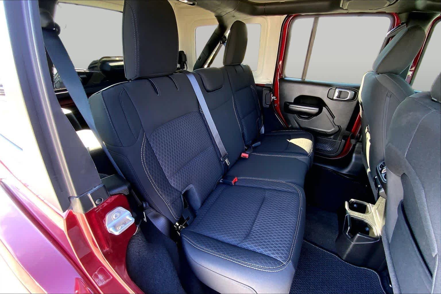 Used 2021 Snazzberry Pearlcoat Jeep Unlimited 80th Anniversary image 19