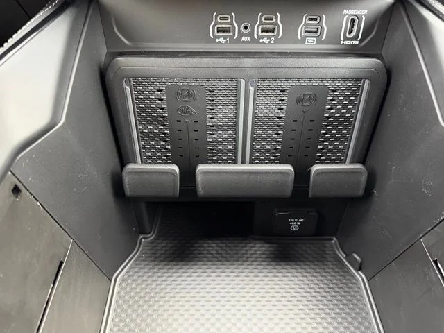 2026 RAM 1500 Limited - Photo 25