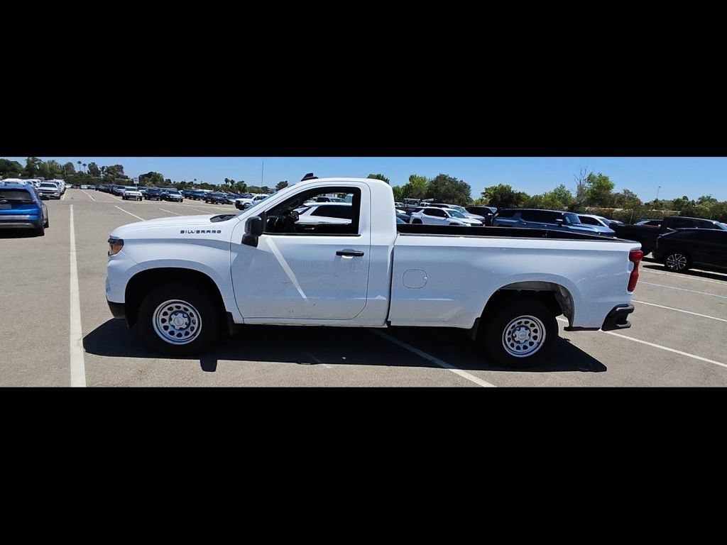 Used 2025 Summit White Chevrolet WT image 4