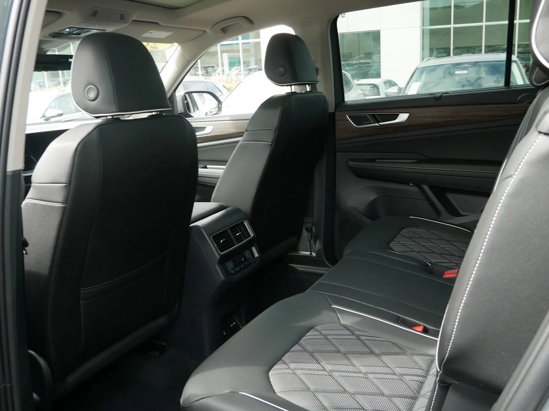 New 2026 Pure Gray Volkswagen 2.0T SEL Premium R-Line image 10