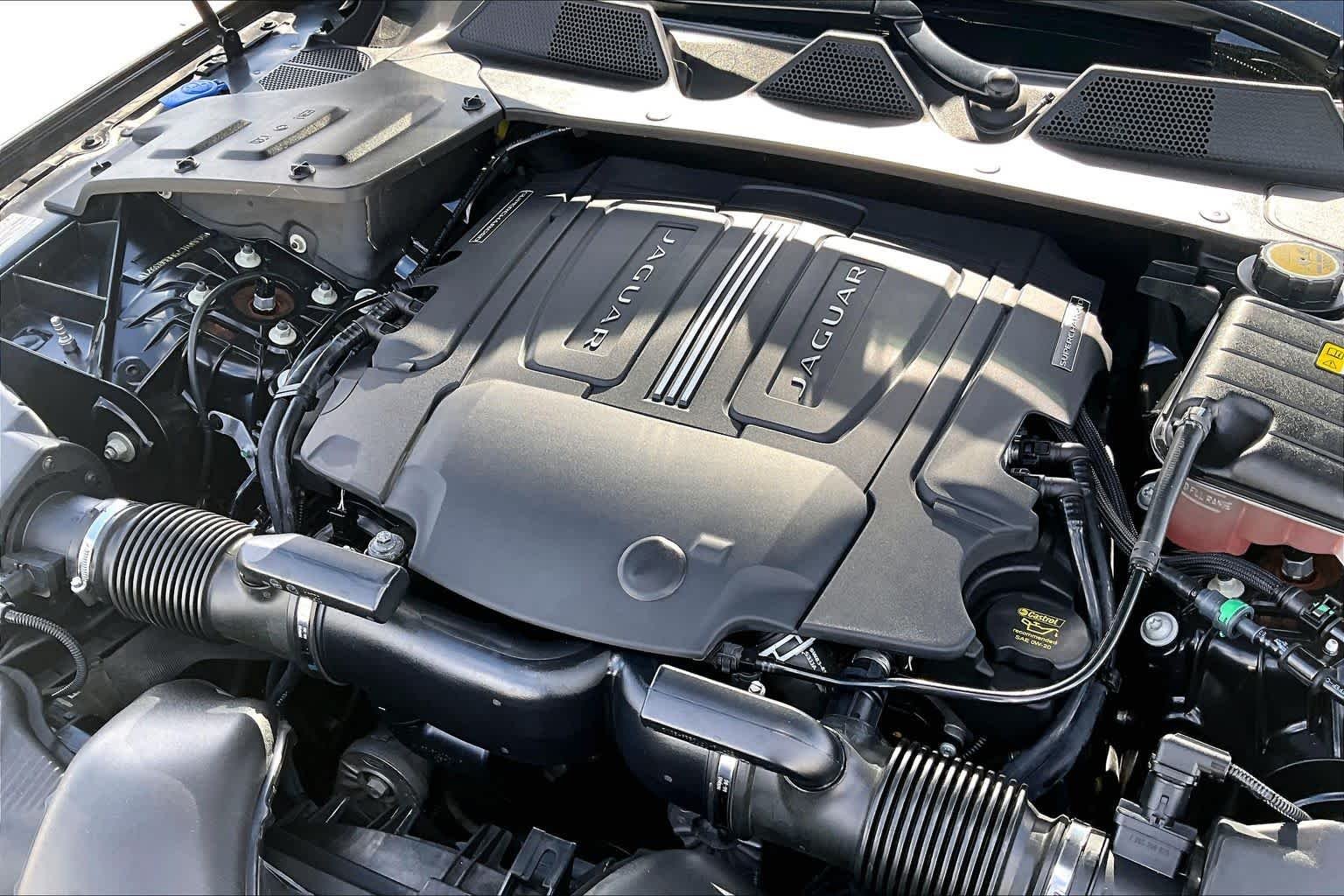 Used 2017 Ultimate Black Metallic Jaguar XJ R-Sport image 30