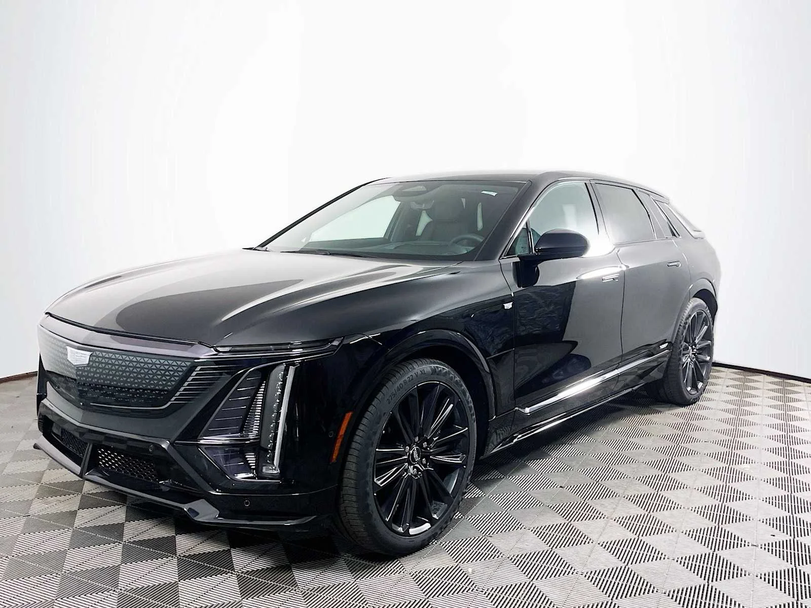 2026 Cadillac Lyriq V Series's photo