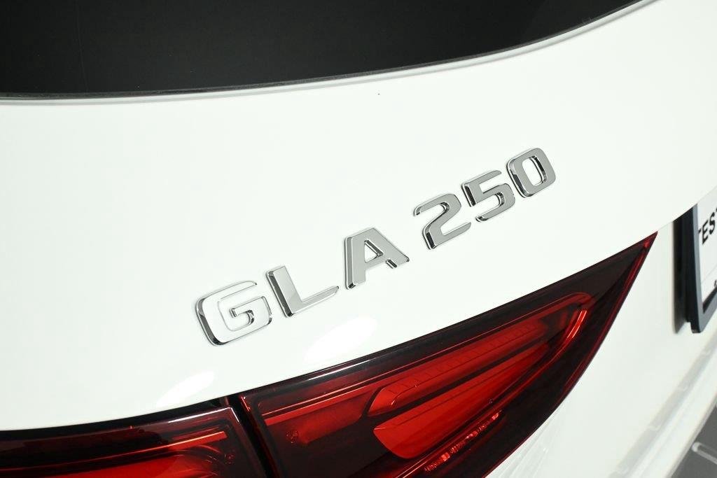 New 2026 Polar White Mercedes-Benz GLA 250 image 29