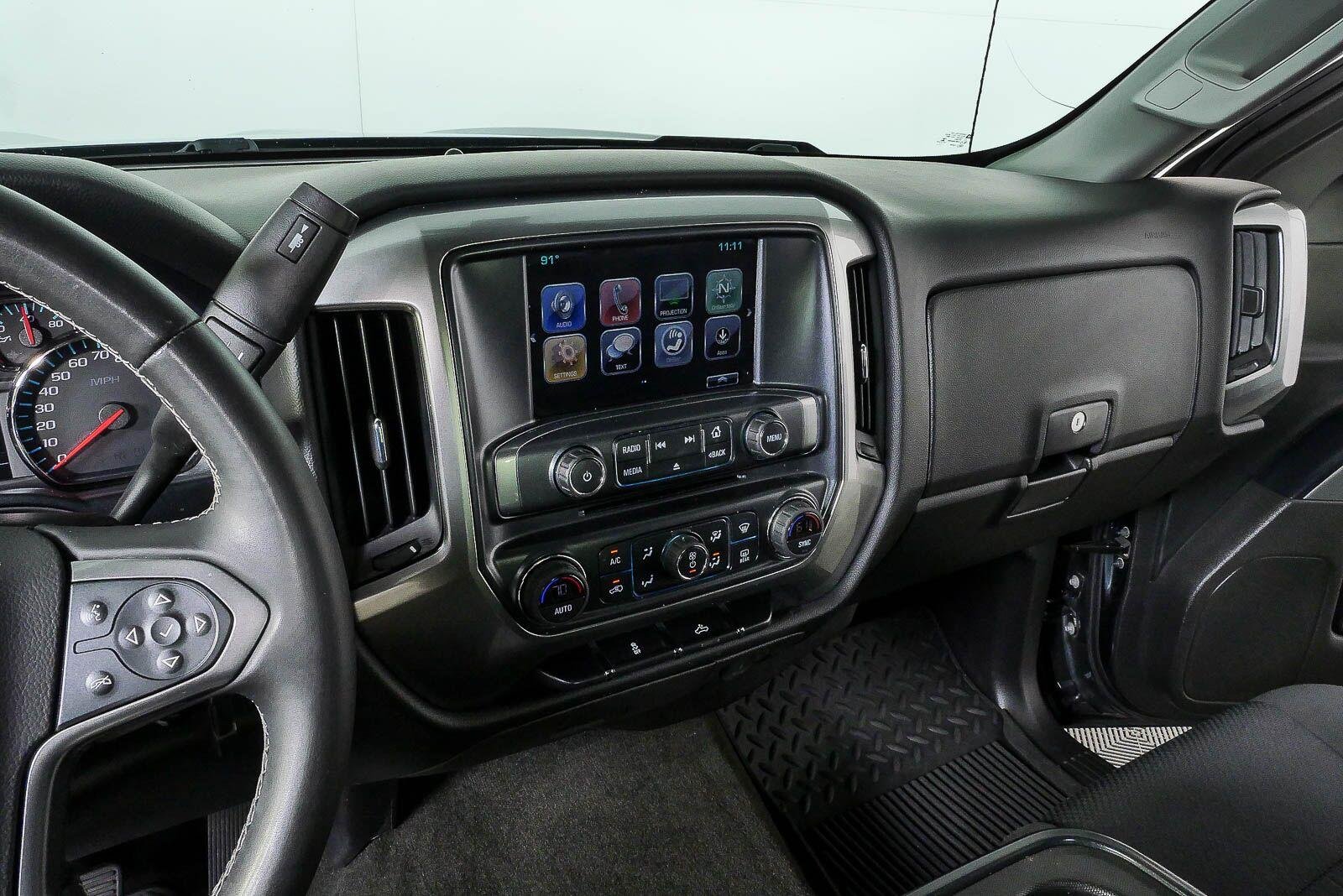 Used 2017 GRAPHITE METALLIC Chevrolet LT image 11