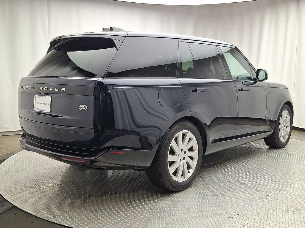 Certified Used 2023 Constellation Blue SV Bespoke Ult Met Gloss Land Rover SE image 4