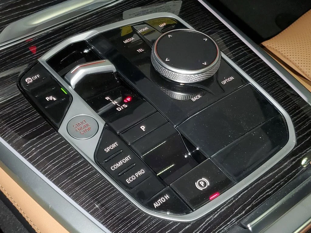 New 2026 Gray BMW sDrive40i image 25